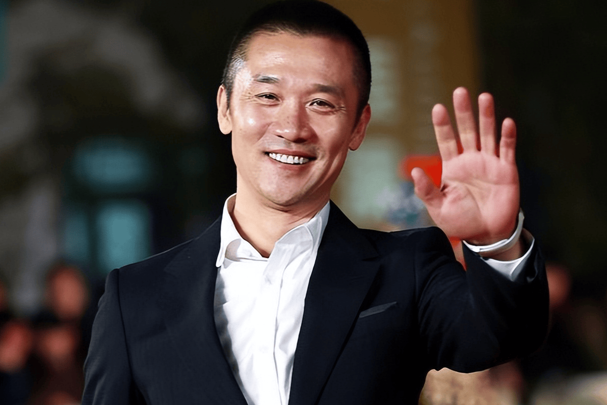 黄志忠离婚那天儿子的一句话刺痛他内心,至今仍感觉最对不起儿子_何音