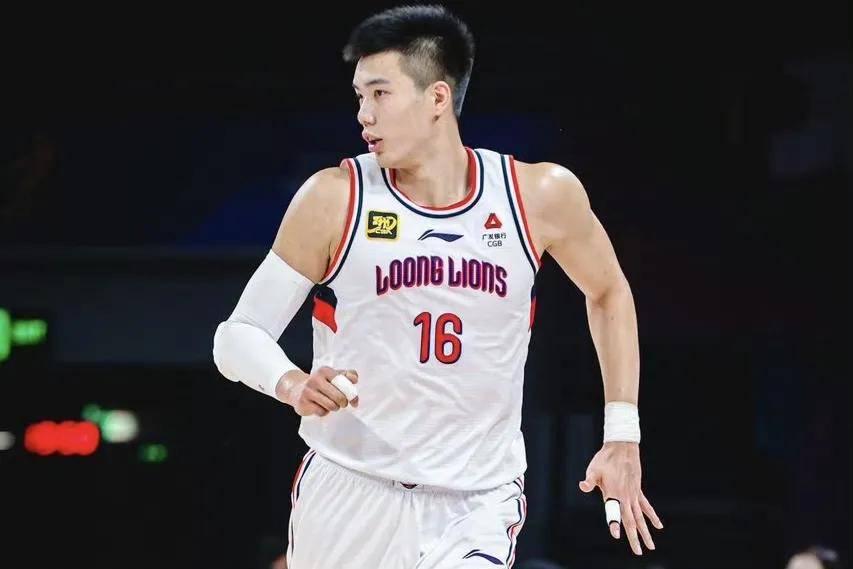 中国男篮亚预赛大名单公布了，真看不懂郭士强的选人