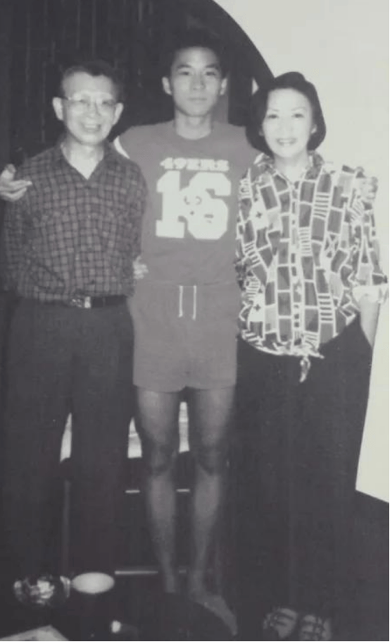 60年代的荧幕美人,一出道就是巅峰,嫁给大13岁的导演后息影