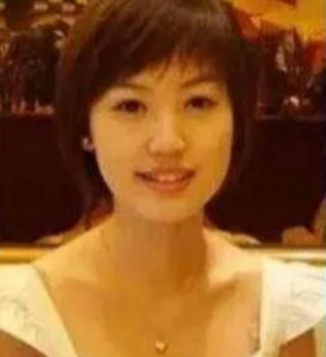 "美艳娇妻"马蓉,千万阔太不做非得"作死",如今模样狼狈不堪