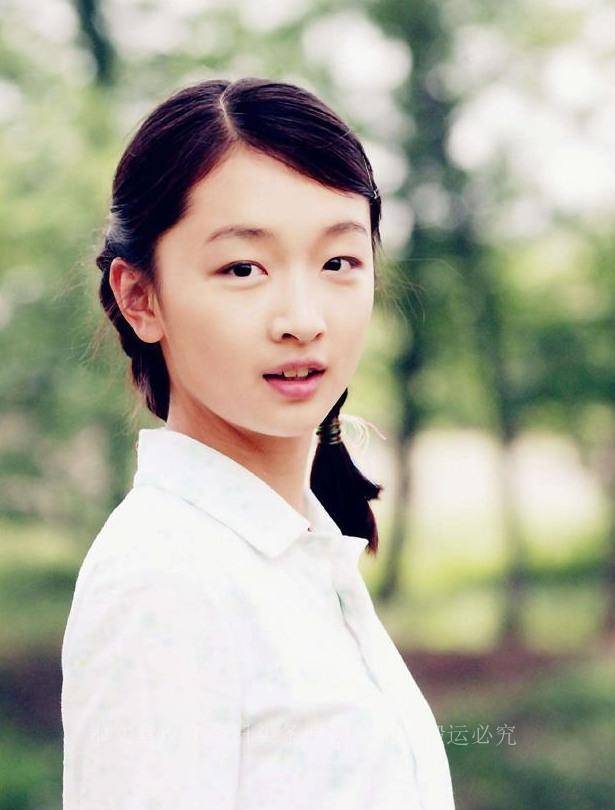 周冬雨:18岁出道,27岁拿下多个影后,有过4段恋情至今未婚