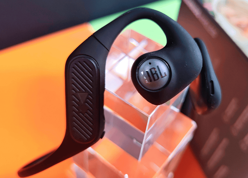 性价比高的挂耳式耳机有哪些?五大性价比高的挂耳式耳机推荐