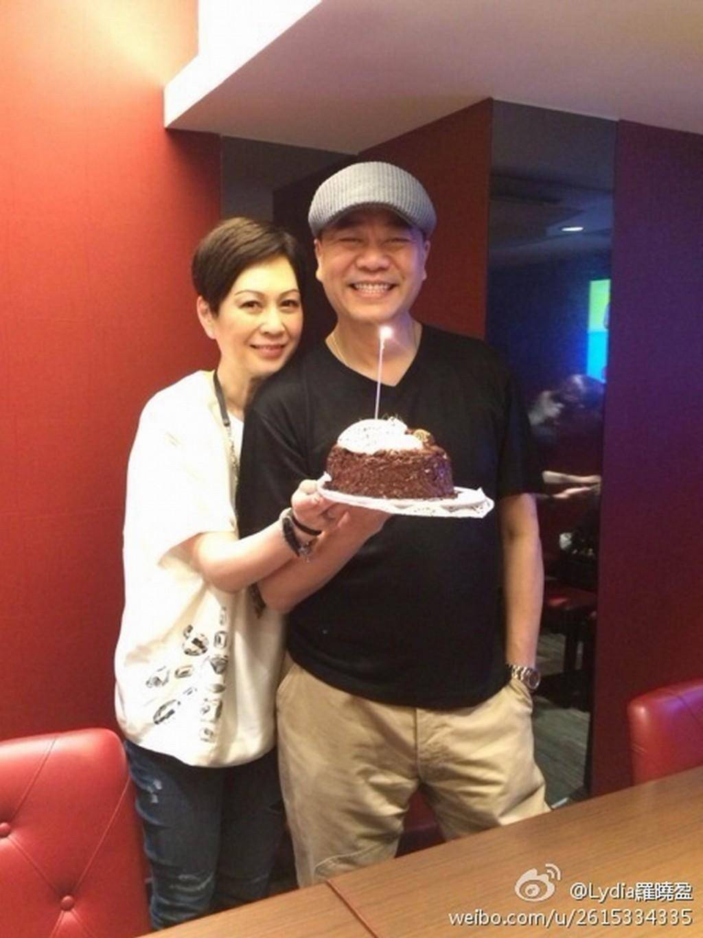 欧阳震华的妻子傅洁娴,就是傅老榕的孙女,也就是澳门的前任赌神.