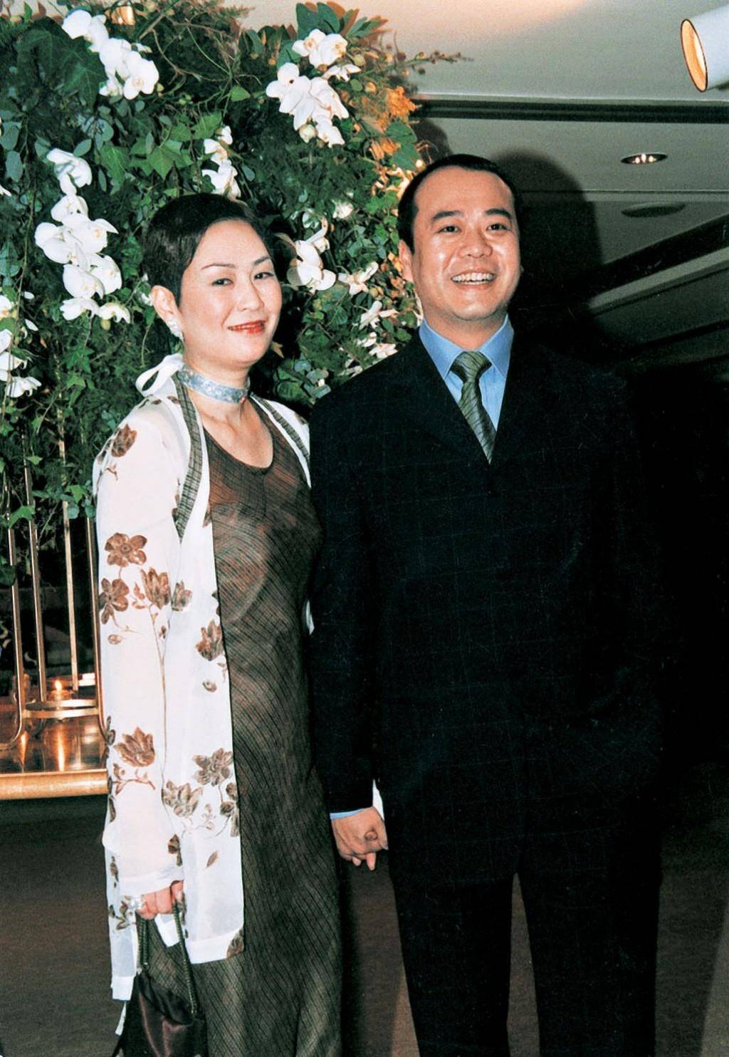 不小 身体突然暴瘦引争议 出身赌王家族身世显赫_傅洁娴_梁思浩_妻子