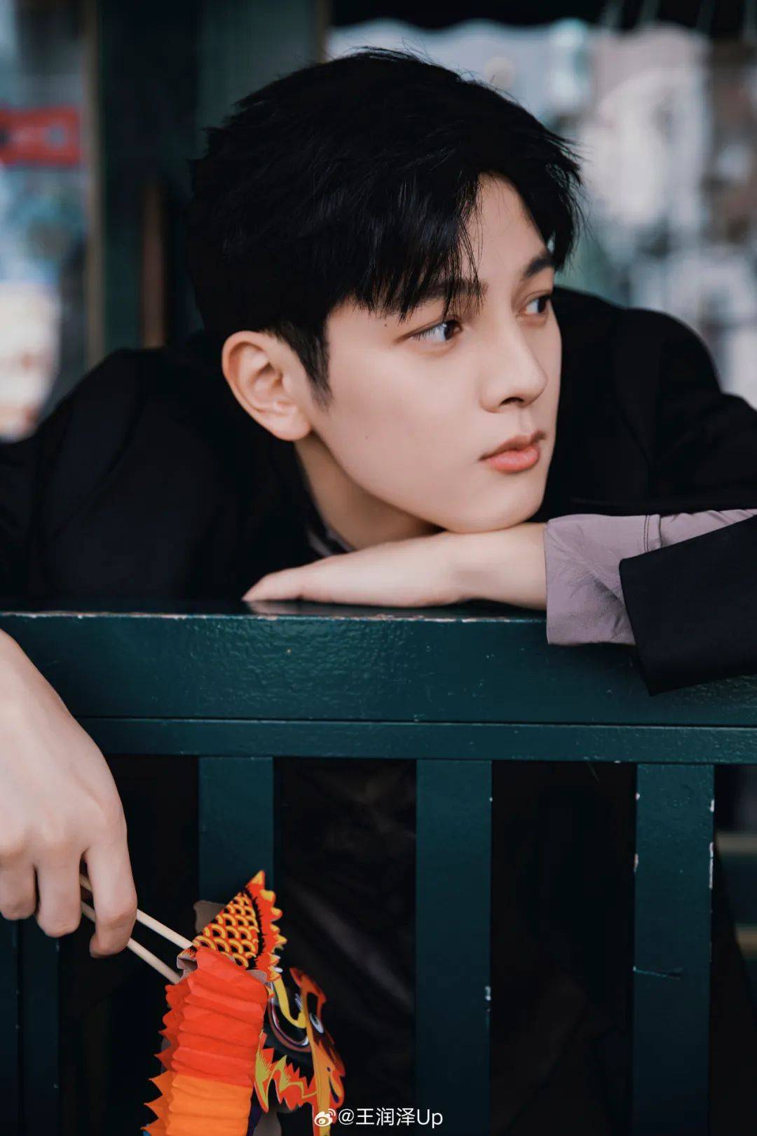 捡废品供孙子读书,10年后孙子逆袭成大明星_王润泽_高考_压力