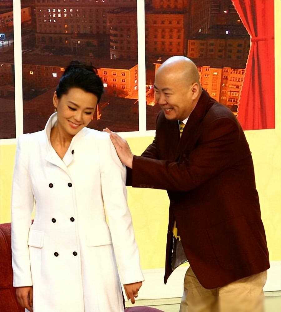 郭冬临:20次登春晚,57岁未婚无子,因8个字被索赔1亿,结果如何