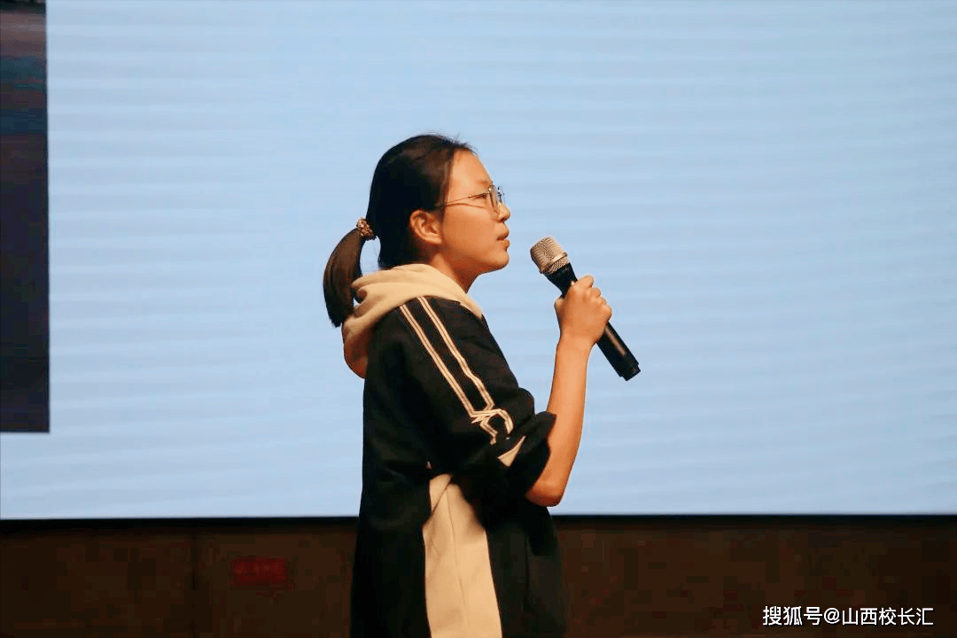 山西太原五中龙城校区高二年级开展项目式学习成果展示