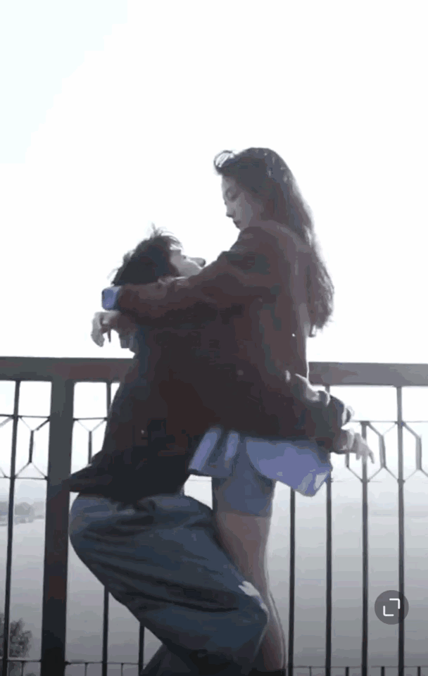 越早知道越好（海角论坛的帖子都是假的吗）海角社区披风封神妈妈稿件，原创
            “弄虚作假”的明星：头发是假的，演戏是假的，就连屁股都是假的，海角论坛的帖子都是假的吗，在线影院，插图3