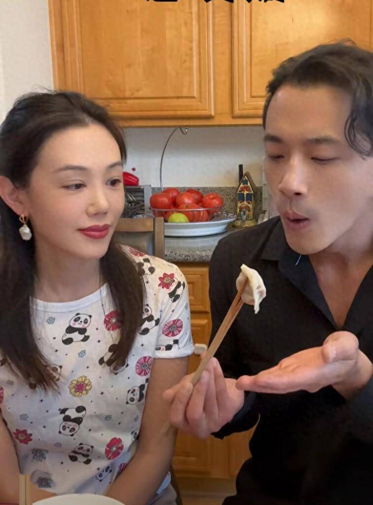62岁的王姬升级当姥姥!女婿是当红小生,亲家公曾和罗京齐名