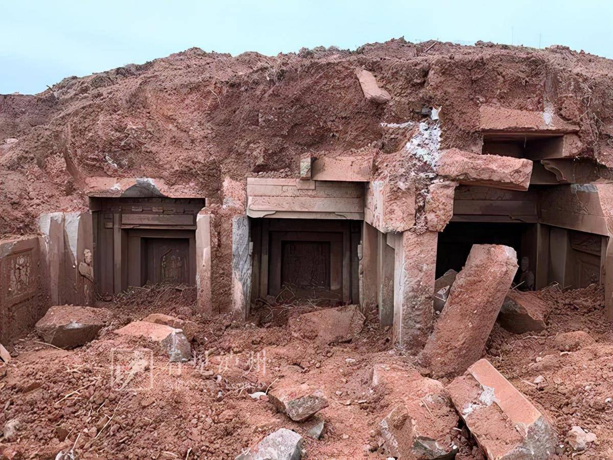 千年古墓中发现多枚仙丹化验后专家怪不得很多帝王丧命于此