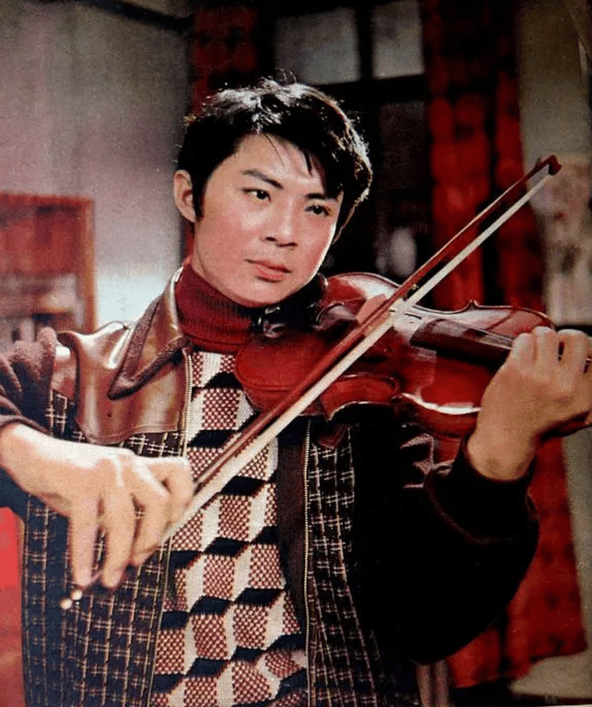 演员宝珣:家世显赫,80年代红极一时,可惜因父亲反对无奈退圈