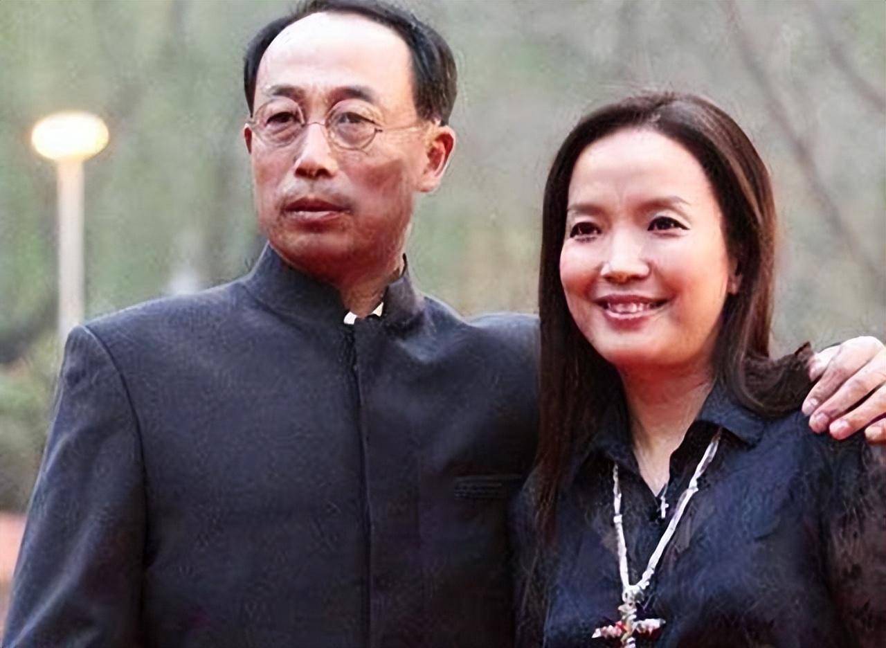 孙海英娶三婚吕丽萍,替张丰毅养儿子,把爱给了继子_张博宇_工作_硬汉