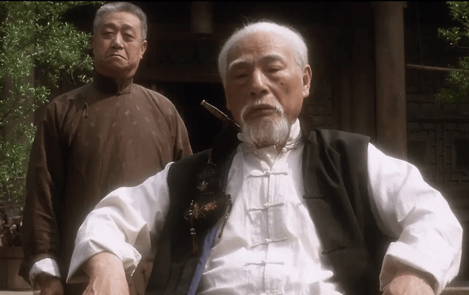 在《武则天》,《编辑部故事》,《霸王别姬》等剧中,都有他演绎的经典