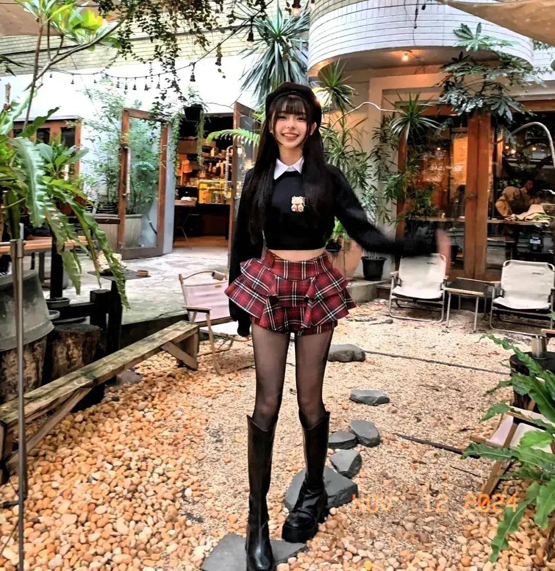 台湾最美高中生!细枝硕果身材,真绝了_许悦_影响_成为了