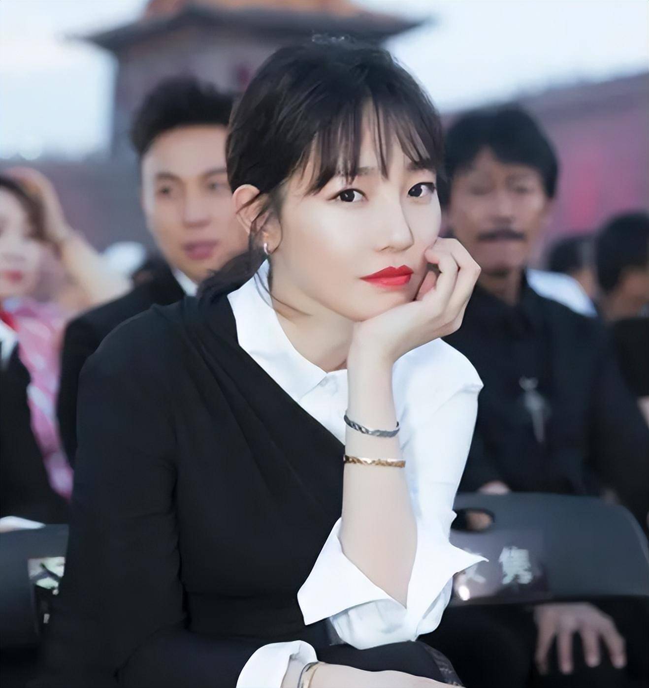 离婚九年,白百何与陈羽凡早已天差地别,如今却与张继科恋情牵扯