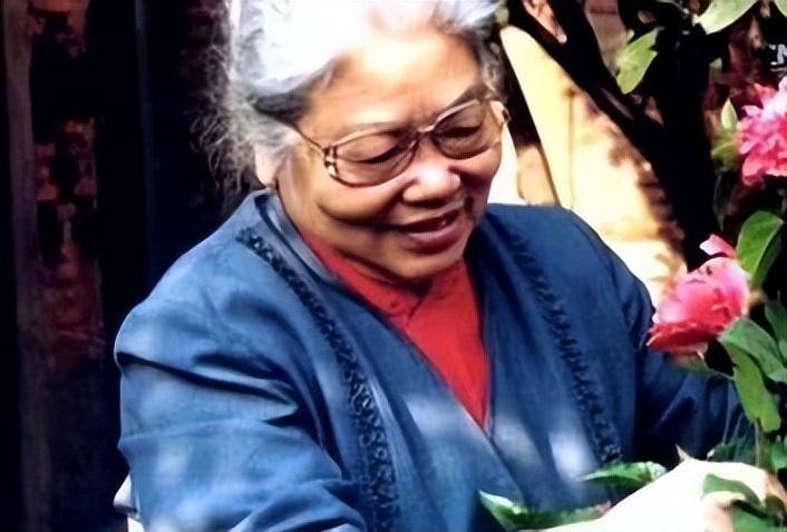 和王为念离婚,与"假奶奶"常香玉反目成仇,55岁小香玉现怎样了