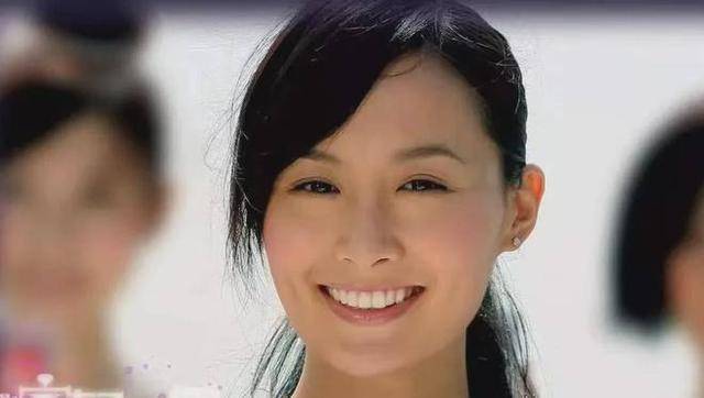 陈法拉果断弃13亿豪门,二婚嫁法国高富帅,二胎生活惹人羡慕_薛世恒