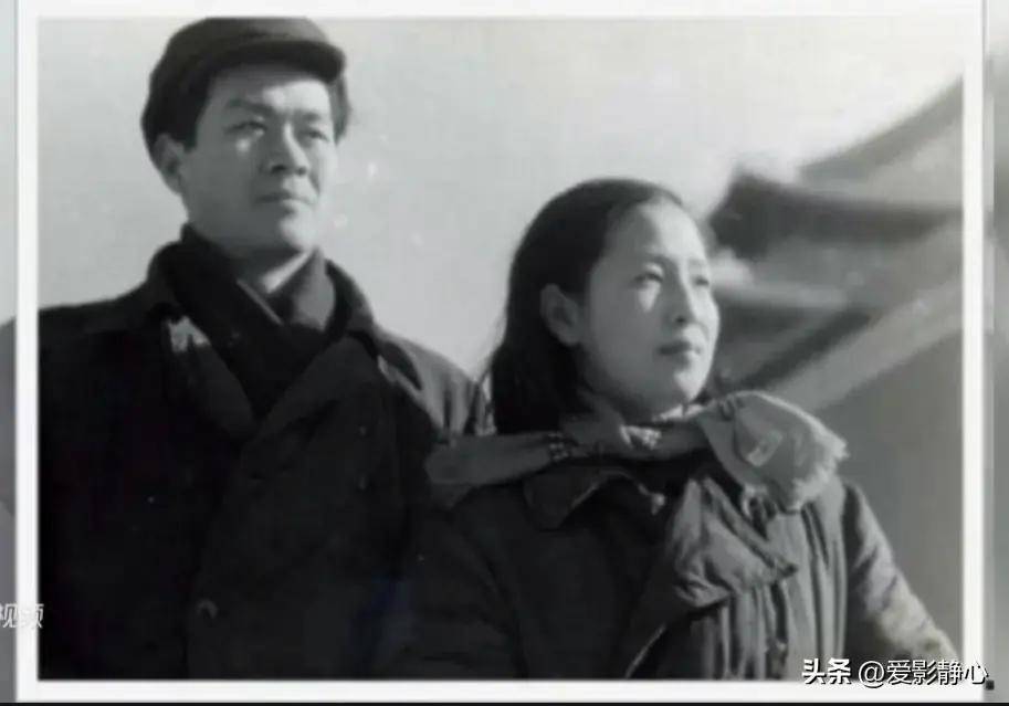 晓军是海政文工团演员,1961年她被选入《红珊瑚》剧组,成了女主角珊妹