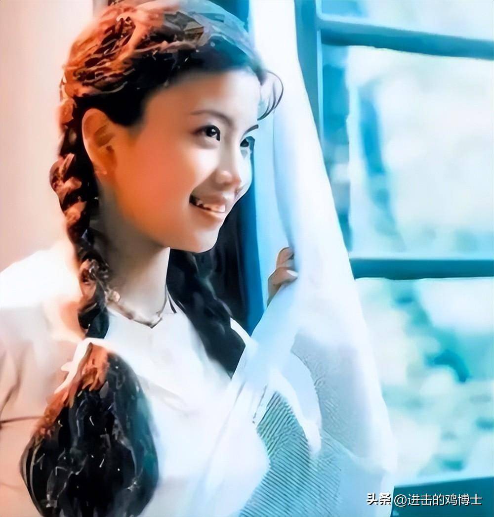 李谷一与张也的父母是旧相识,在得知张也的音乐天赋后,她经常给予张也