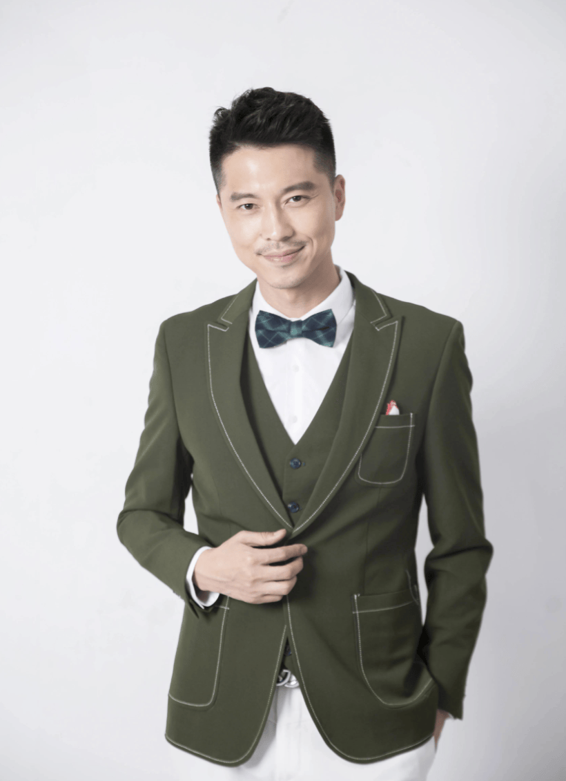 演员王雷:苦熬8年成名,和李小萌相爱18年,却被黄轩连累惨了