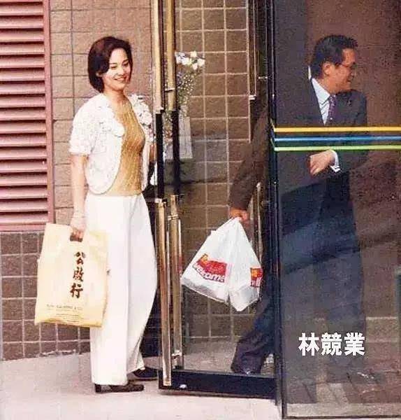 直到2001年,林竞业出现