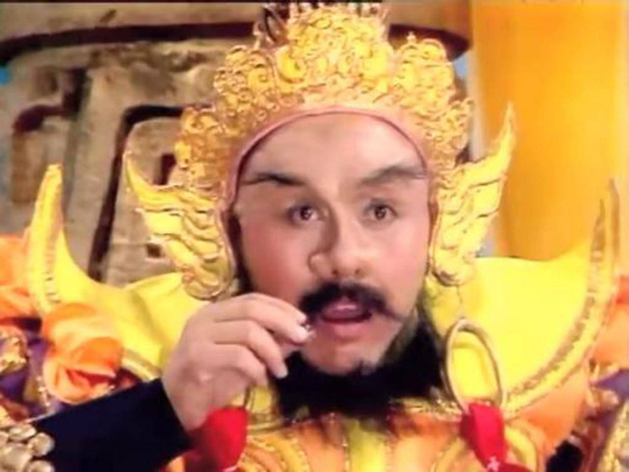 妻子貌比嫦娥,儿子事业有成,如今79岁的"猪八戒"成了人生赢家