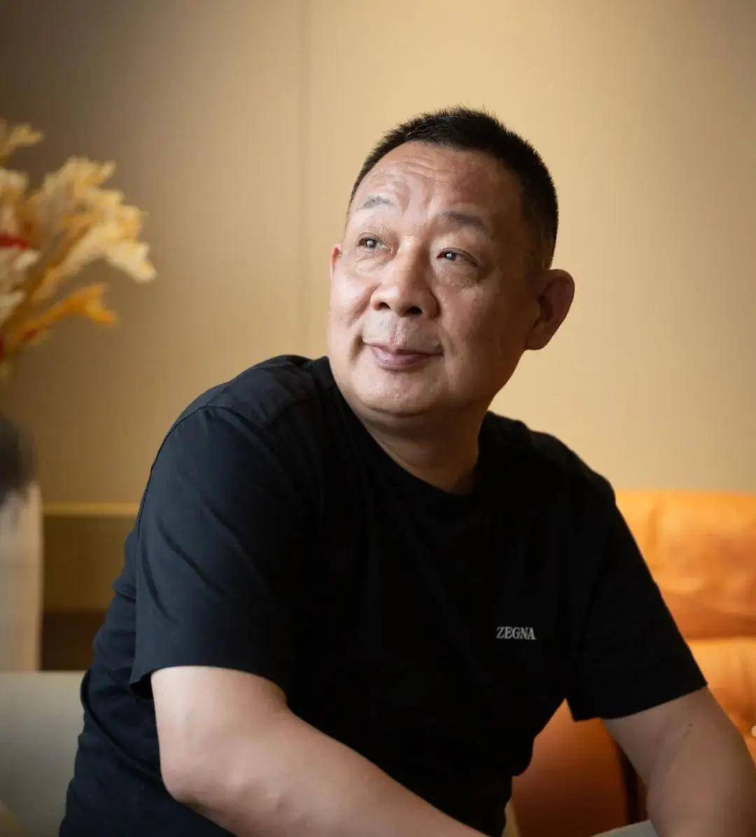 胖东来的这一做法与我国法律体系中对人格权的保护相一致,确保员工