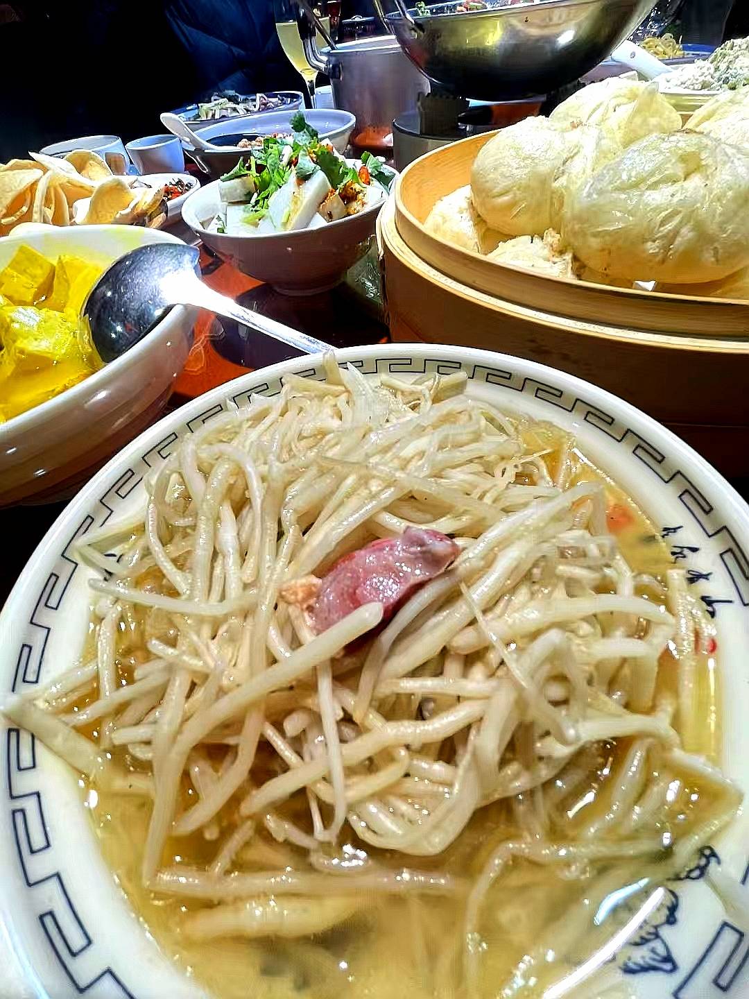 凉菜 浇汁荞凉粉热菜 宣威墩子肉