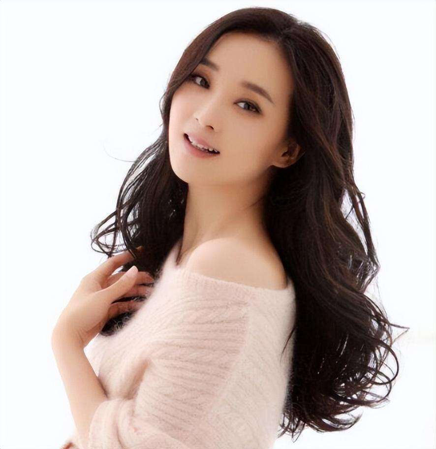 "晴格格"王艳:嫁大11岁二婚富豪,被婆婆和继子宠上天