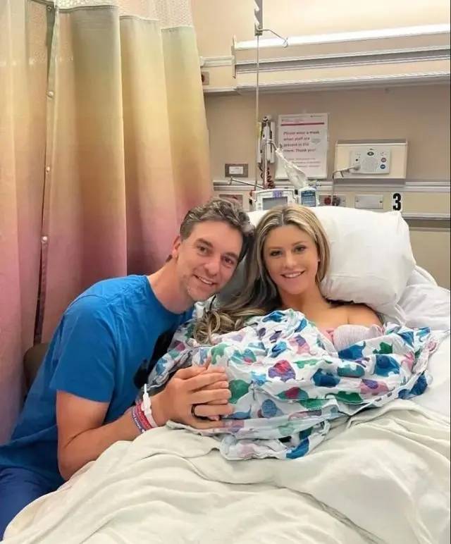 加索尔儿子2岁生日!瓦妮莎社媒送祝福,穿队服足见对科比的想念