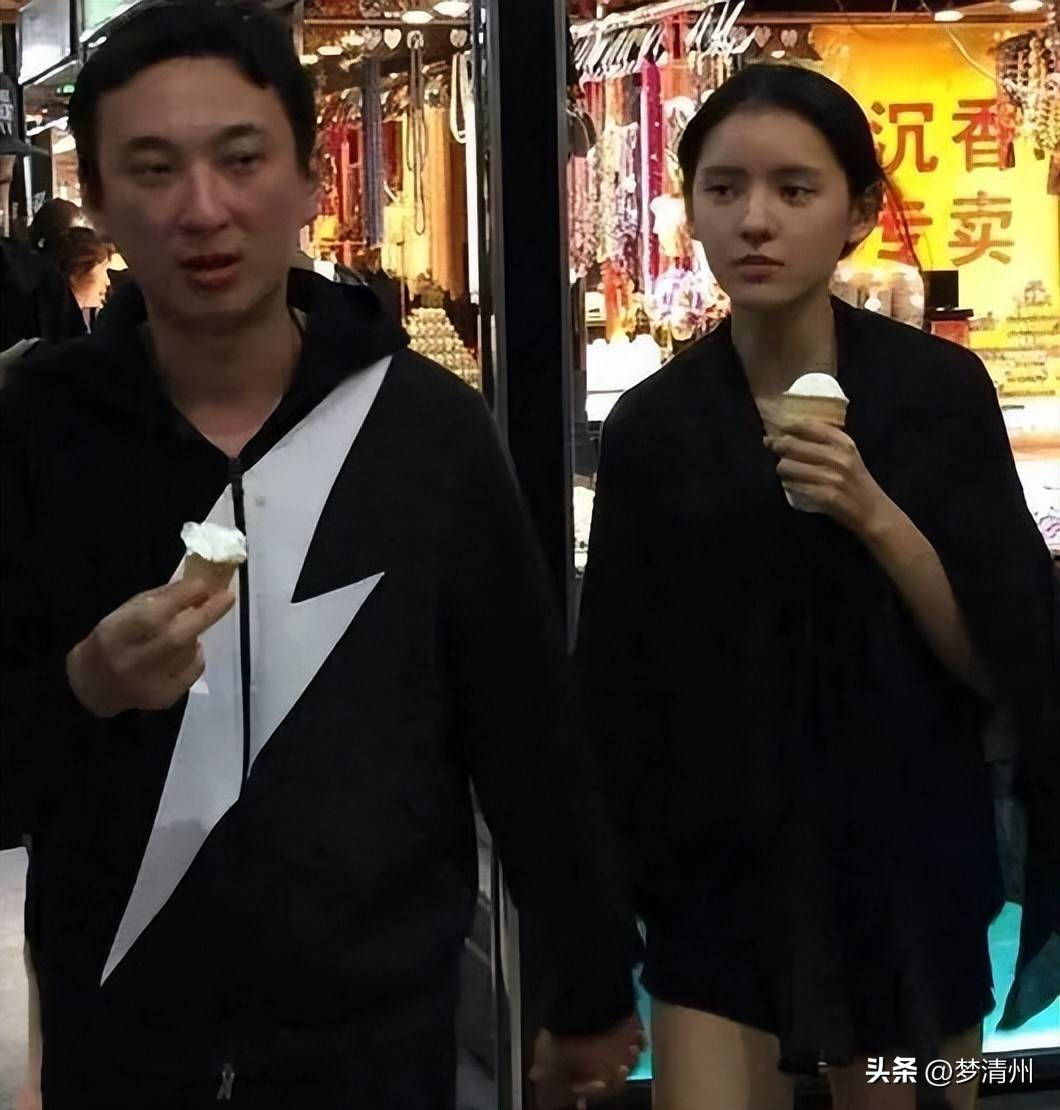 王思聪被打_王思聪被打事件始末 王思聪被打_王思聪被打变乱委曲（王思聪被打事件始末） 谷歌词库