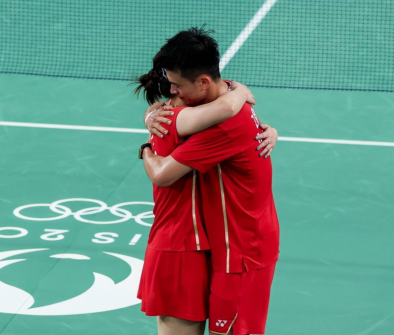 郑思维退役了,黄雅琼怎么办?她在评论区的留言或给出了暗示