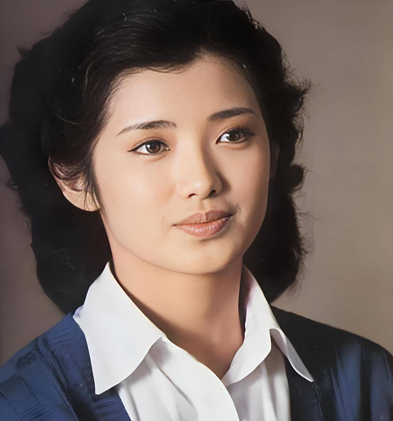 曾经的天后,如今的奶奶:山口百惠65岁近况曝光,这是岁月的礼物