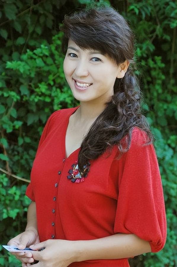 演员闫学晶:我这辈子最正确的选择,就是46岁高龄为大丈夫生女儿