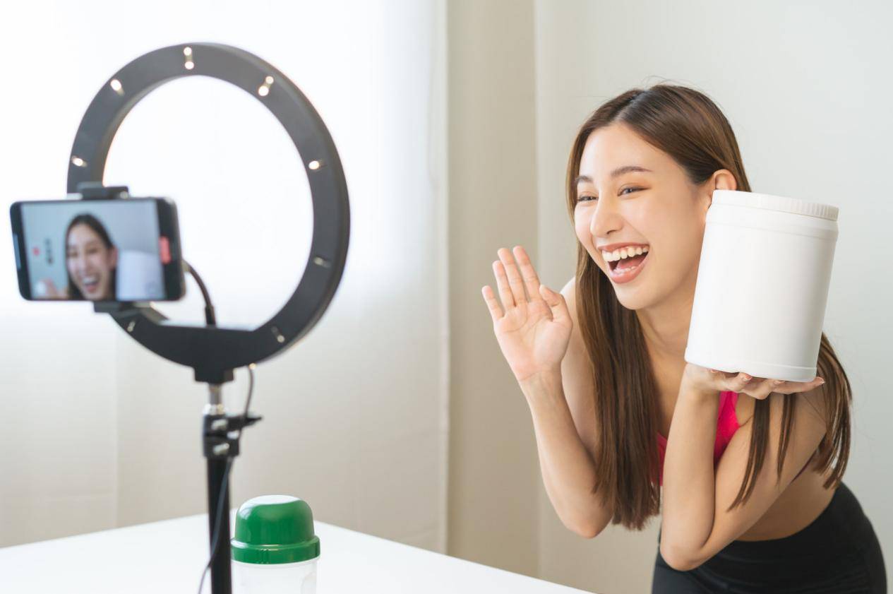 女子在快手直播间下单后被诱导站外透支购买丰胸