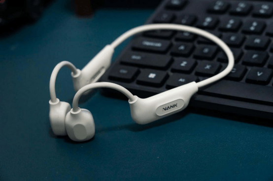 2025年骨传导耳机品哪个牌子好,硬核实测多款爆款骨传导耳机