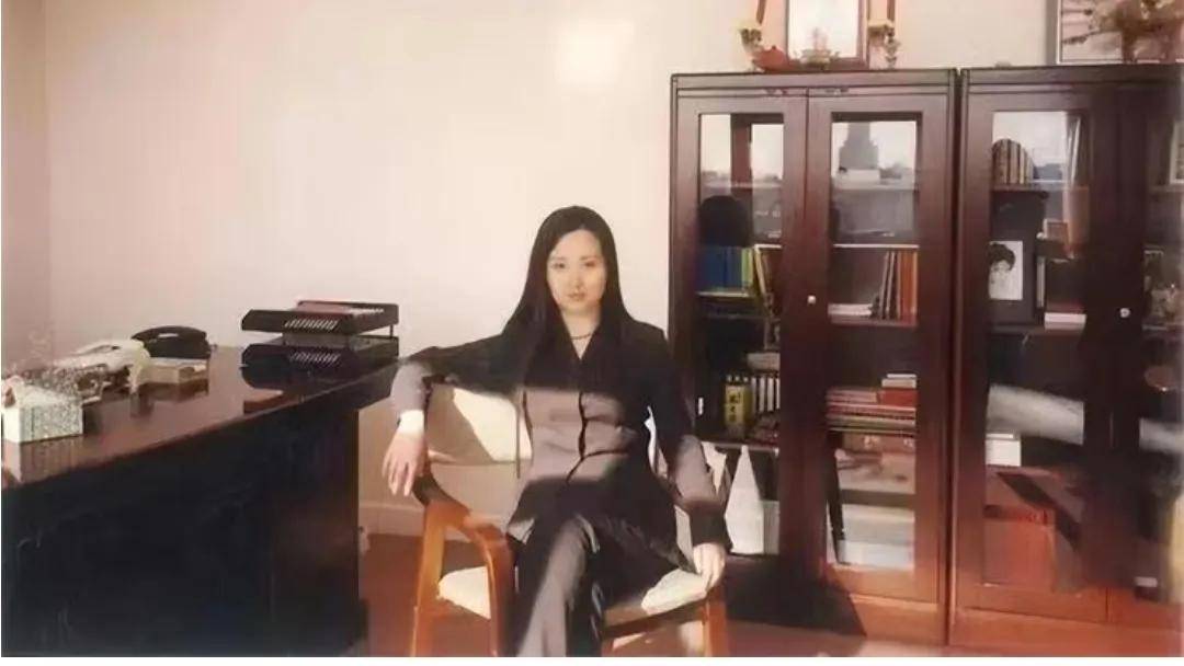 梦》林黛玉和板儿的一张合影,可惜两人先后去世_陈晓旭_李玥_广大观众