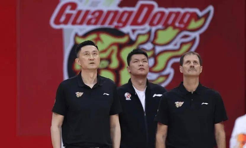 CBA四消息！辽篮再收罚单！曝杨鸣锁定NBA级大外，杜锋摊牌