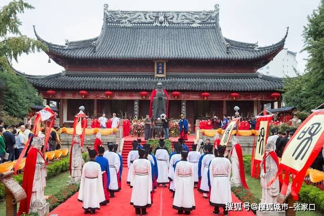 带父母去北京旅游4天行程安排，北京四天三晚深度游玩人均多少钱_小欣_历史_古代