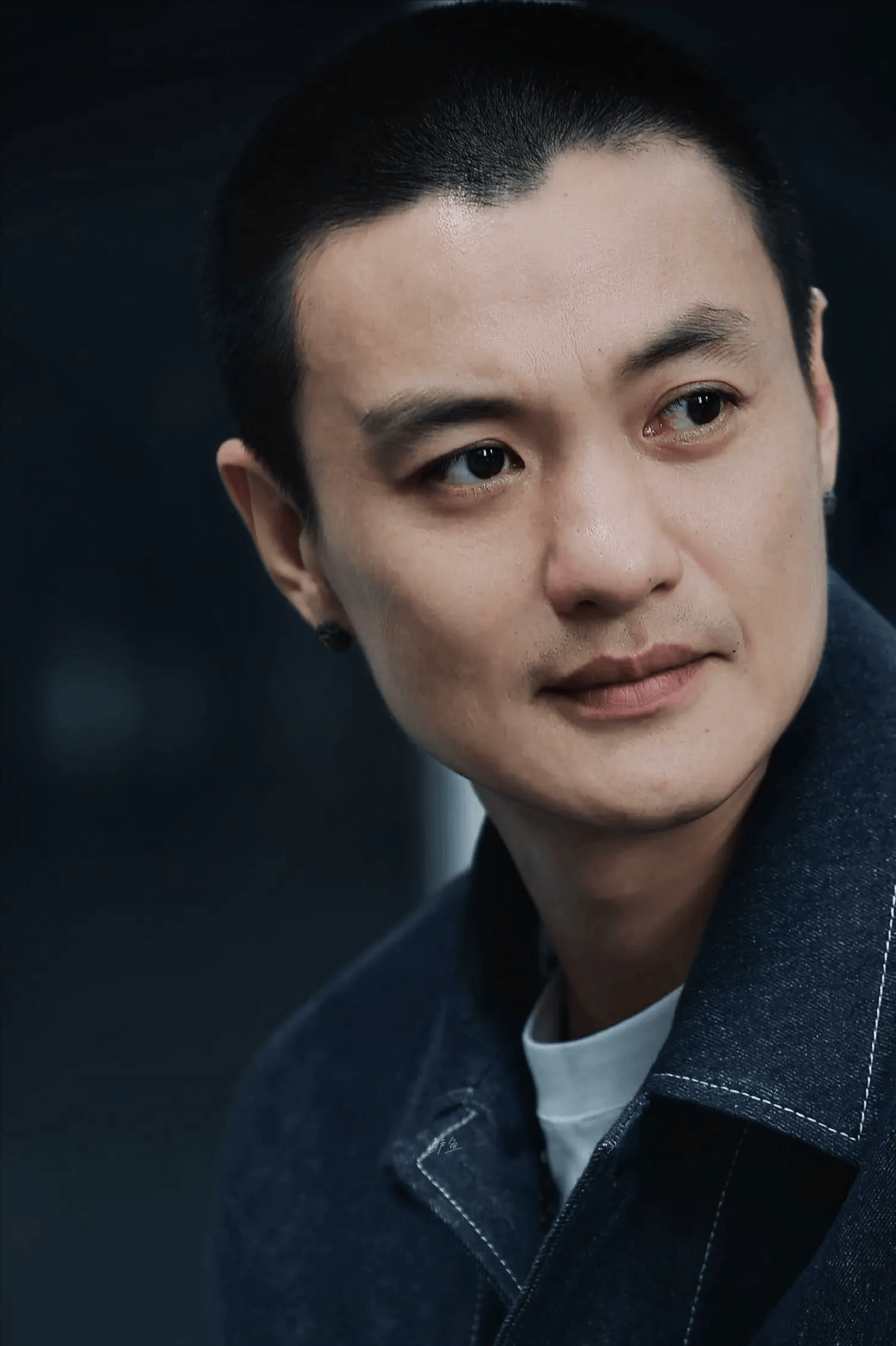 周一围:从格格不入到满意自我,演员之路的坚持与热爱