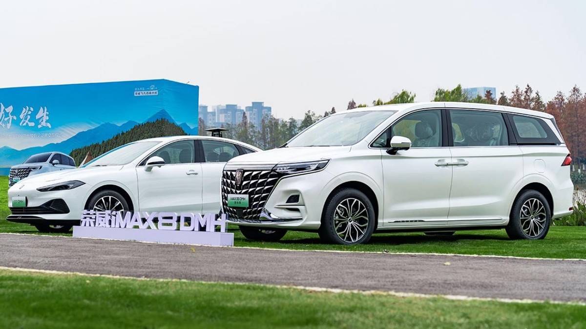 20万的中大型插混MPV，老车主还能补贴5000元/年，家用新首选？