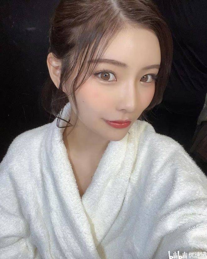 魔镜号25周年冠军大型人气新人女星【神木丽】_搜狐网