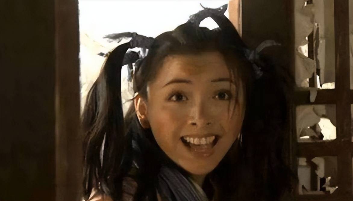 "傻姑"黄小蕾的疯狂情史:拒绝杜淳,倒追大张伟,和富商闪婚