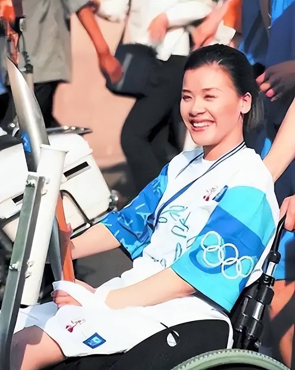 跳马皇后桑兰:17岁时摔成高位截瘫,后索赔18亿美元,现在怎样?