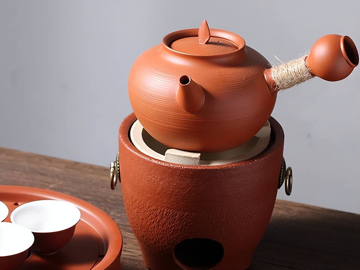 "潮汕四宝":工夫茶桌上的必备茶具