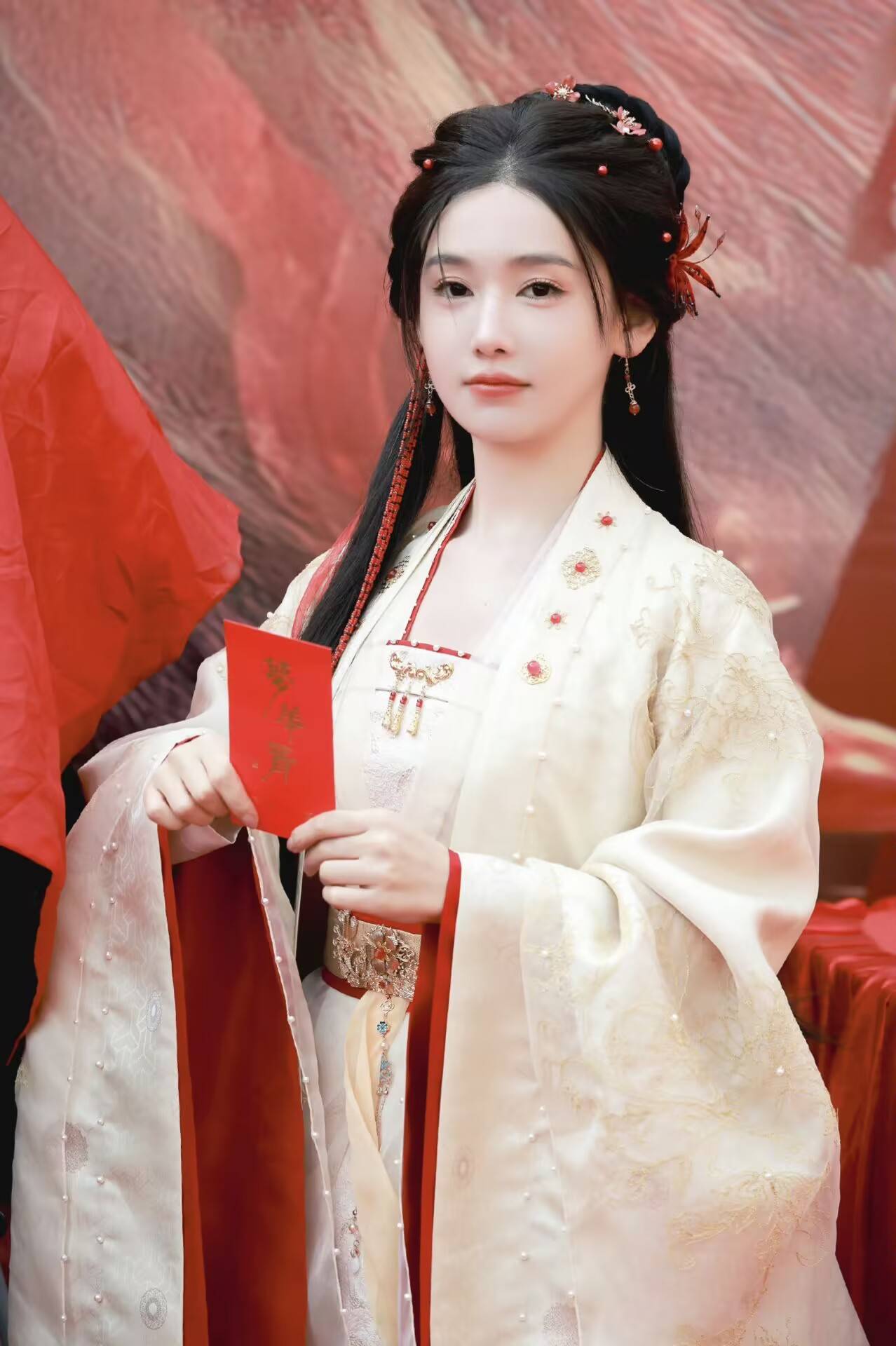 李沐宸微短剧《梦华胥》开机出演小妖怪孟黎