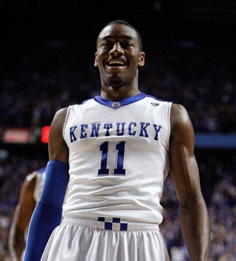 原创约翰沃尔我有时会因伤病感到沮丧但上帝不会不犯错误