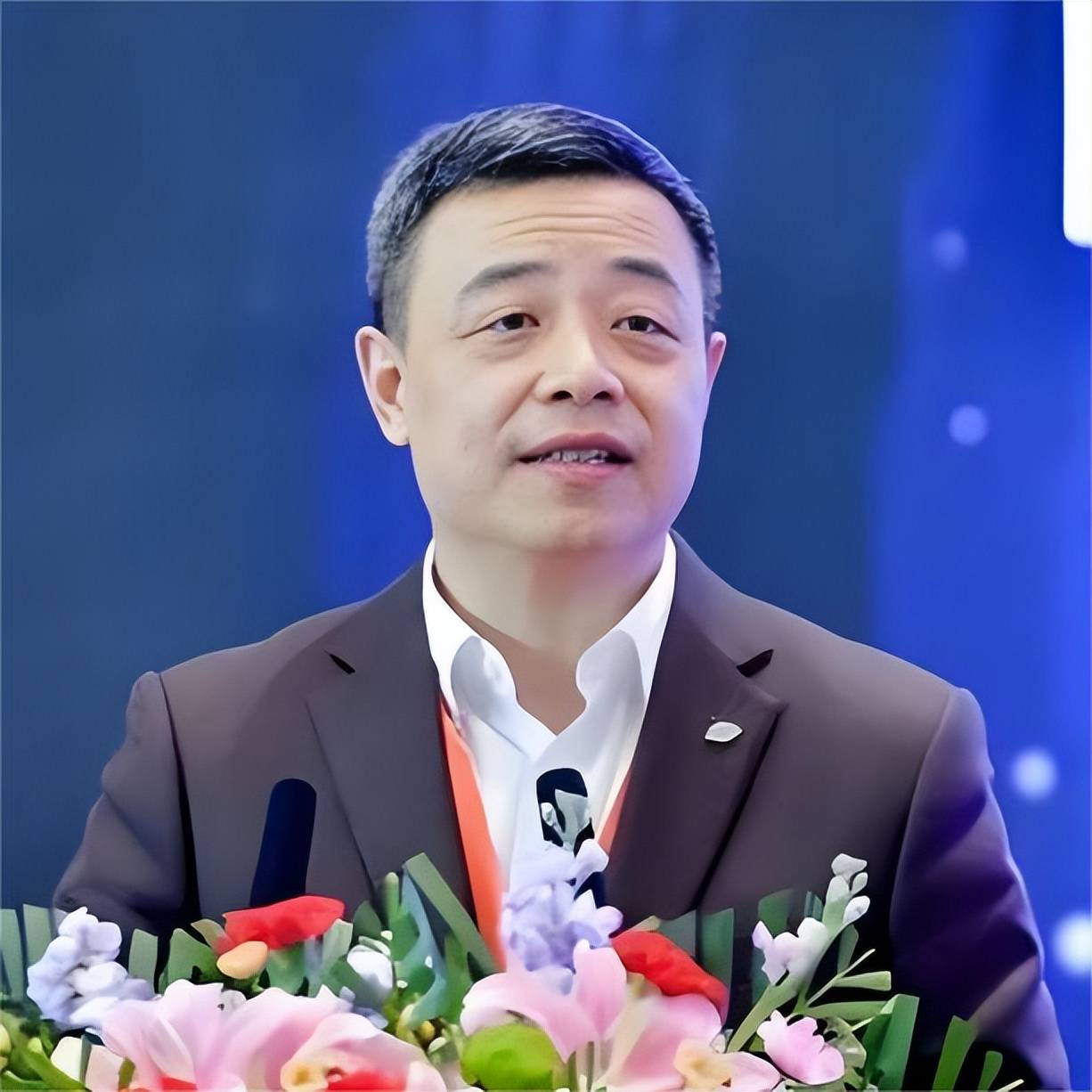 接任者陈海斌本是迪安诊断创始人,此前一直担任公司董事长