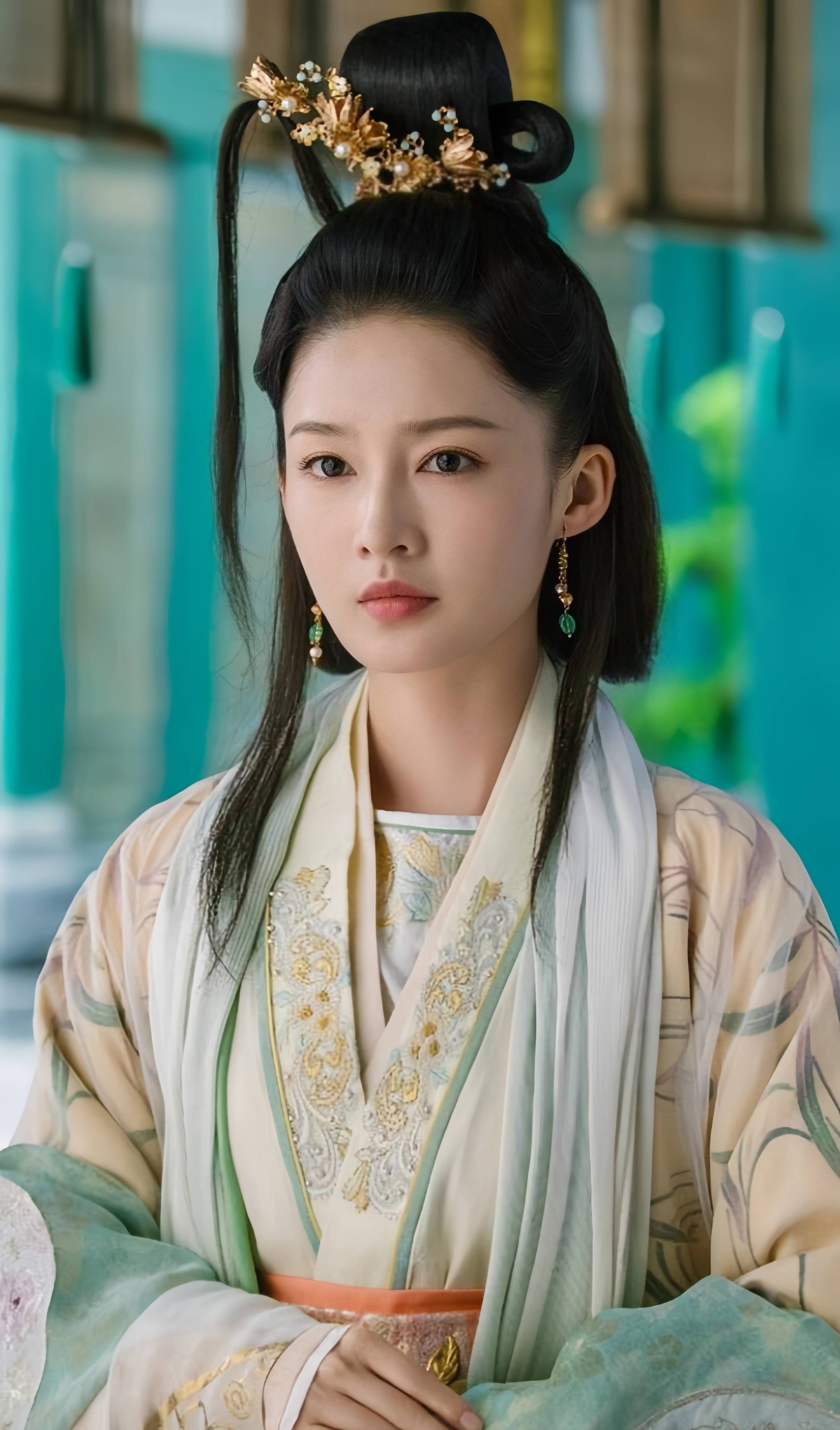 李沁微博之夜愤然离席?座位安排引争议,未来之路该如何走?