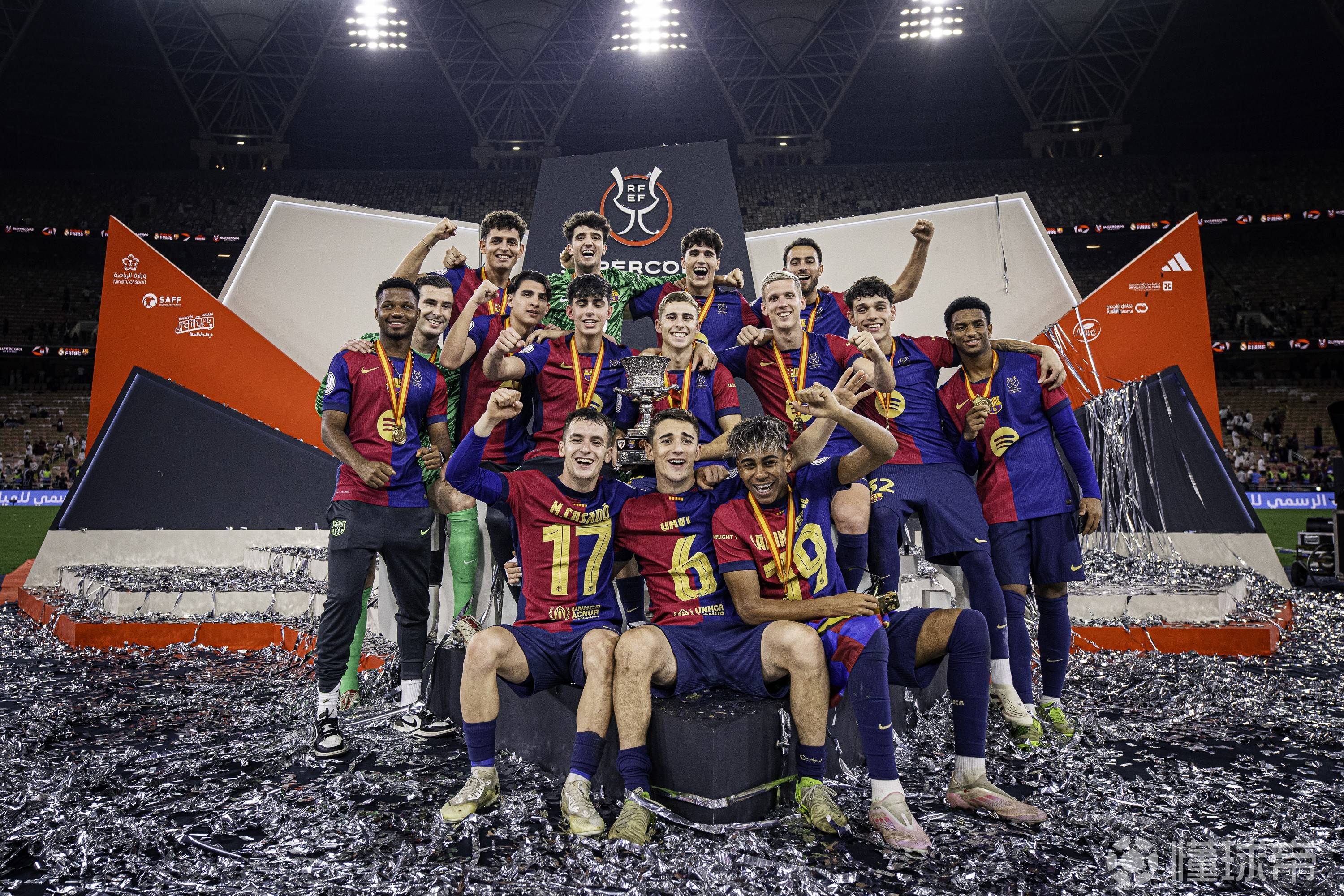 用四连胜驱散阴霾,弗里克解开巴萨战术思考题